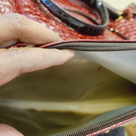 Samantha Brown | Red Faux Leather Crocodile Print Travel Bag (One Size) - Picture 10 of 16